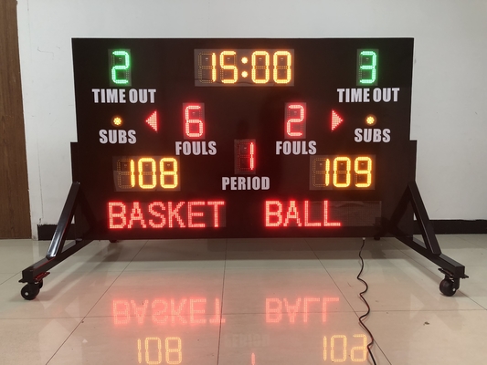 Gelbe elektronische Basketball-Anzeigetafel mit beweglichem Zeichen
